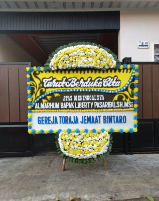 Papan Bunga Duka di Kebon Melati