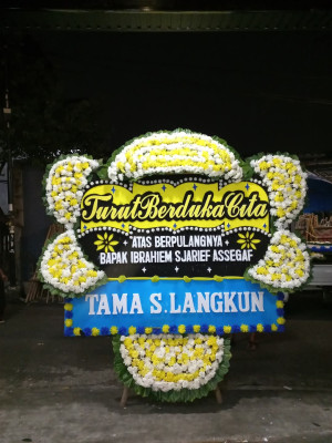 Papan Bunga Duka di Kebon Melati